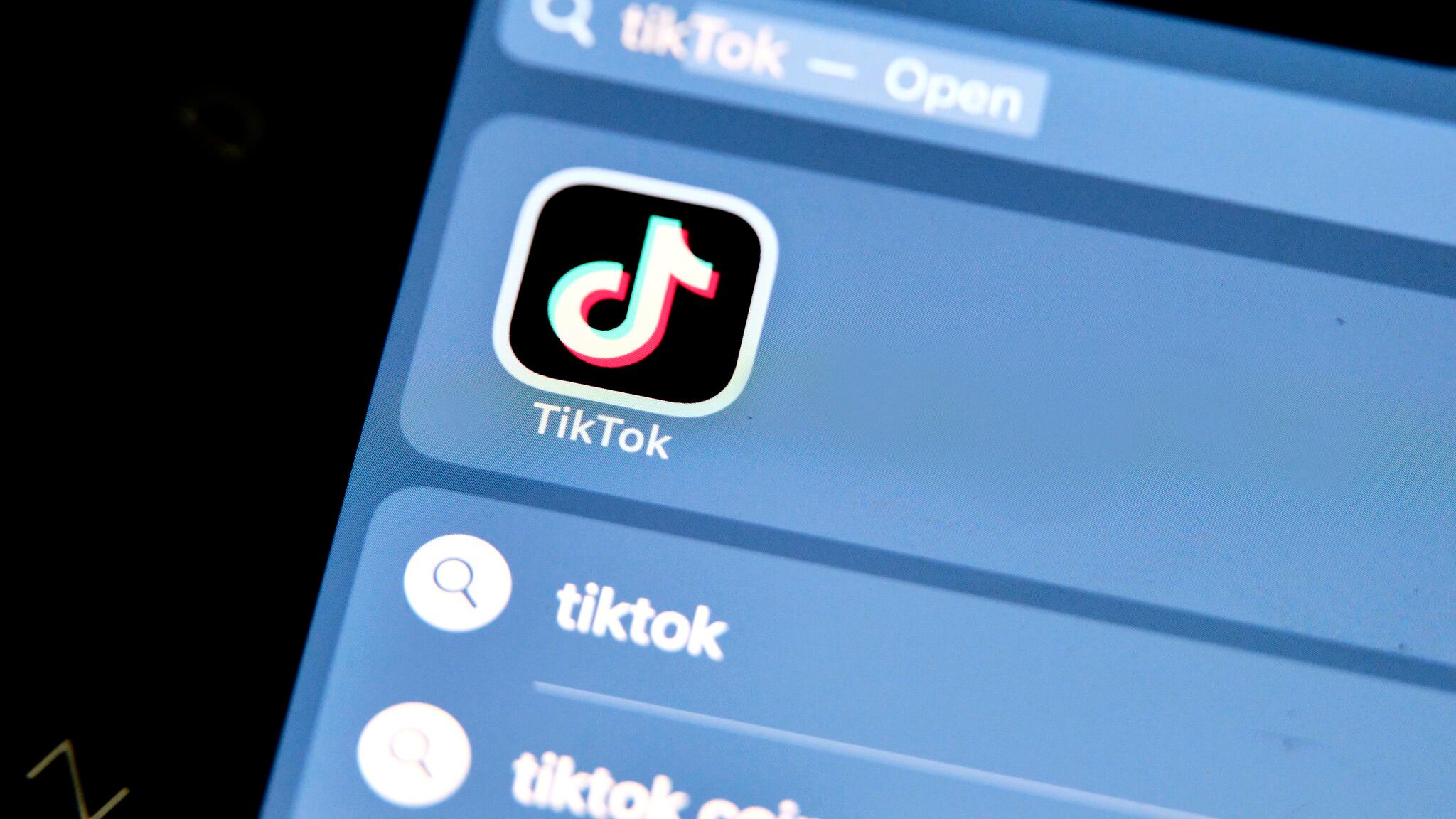 "Chiarimenti su accesso ai dati". Ora il Garante torchia TikTok