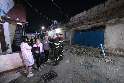 Terremoto ai Campi Flegrei, grande paura e gente in strada 12