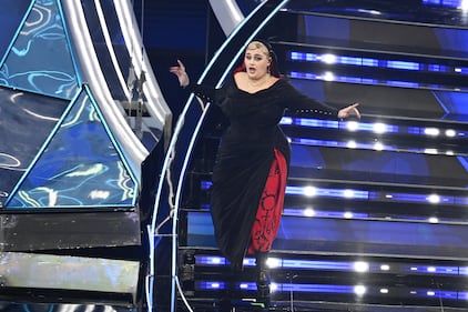 Sanremo 2024: ecco il look della seconda serata del Festival di BigMama 10