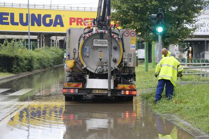 Esonda il Seveso: Milano ancora sott'acqua 8