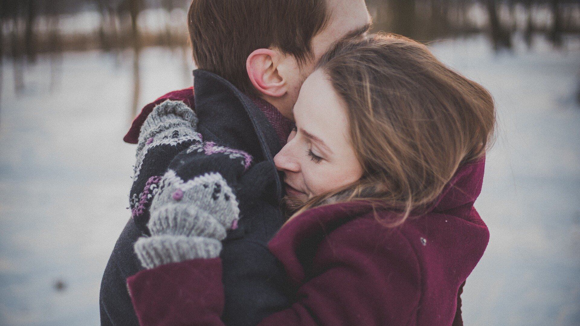L'amore funziona se è diseguale. Quando nell'altro vediamo un dio