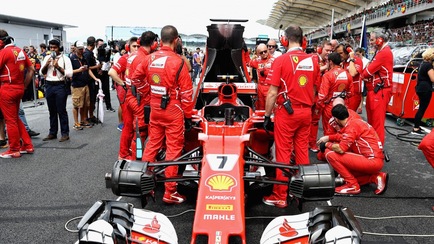 Malesia, Raikkonen non parte: un guasto tecnico per la Ferrari