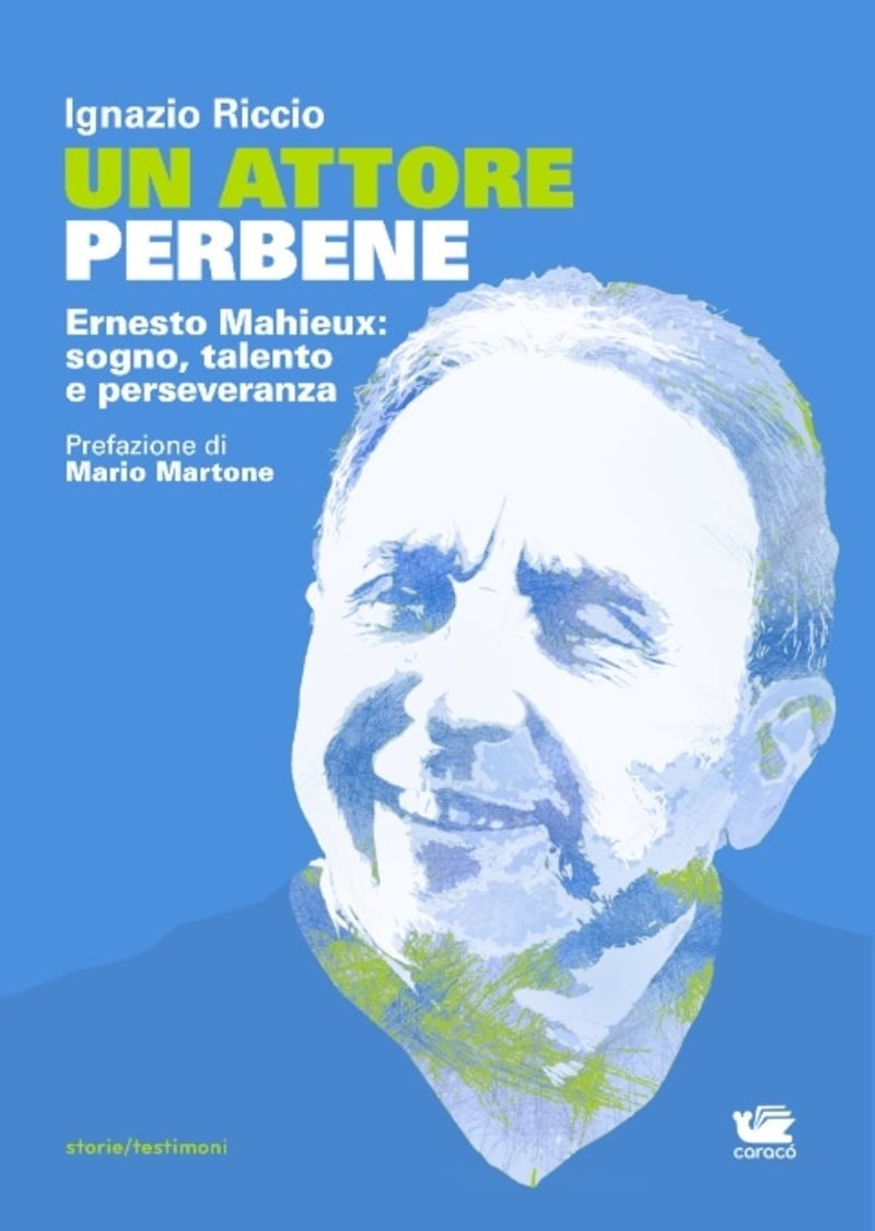 La copertina el libro "Un attore perbene"