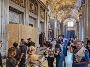La preparazione della tomba di Papa Francesco a Santa Maria Maggiore 4