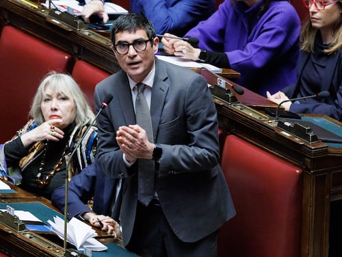 "Vaffa" di Fratoianni contro Tajani a microfoni spenti: cos'è successo