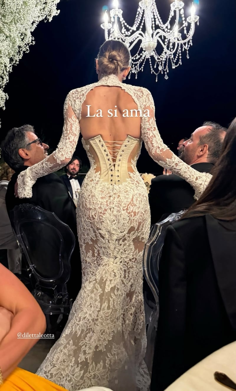 “Quello che ho sempre voluto”. Diletta Leotta e il matrimonio con Loris Karius alle Isole Eolie 12