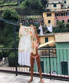 Emily Ratajkowski e la sua estate bollente in Italia 7