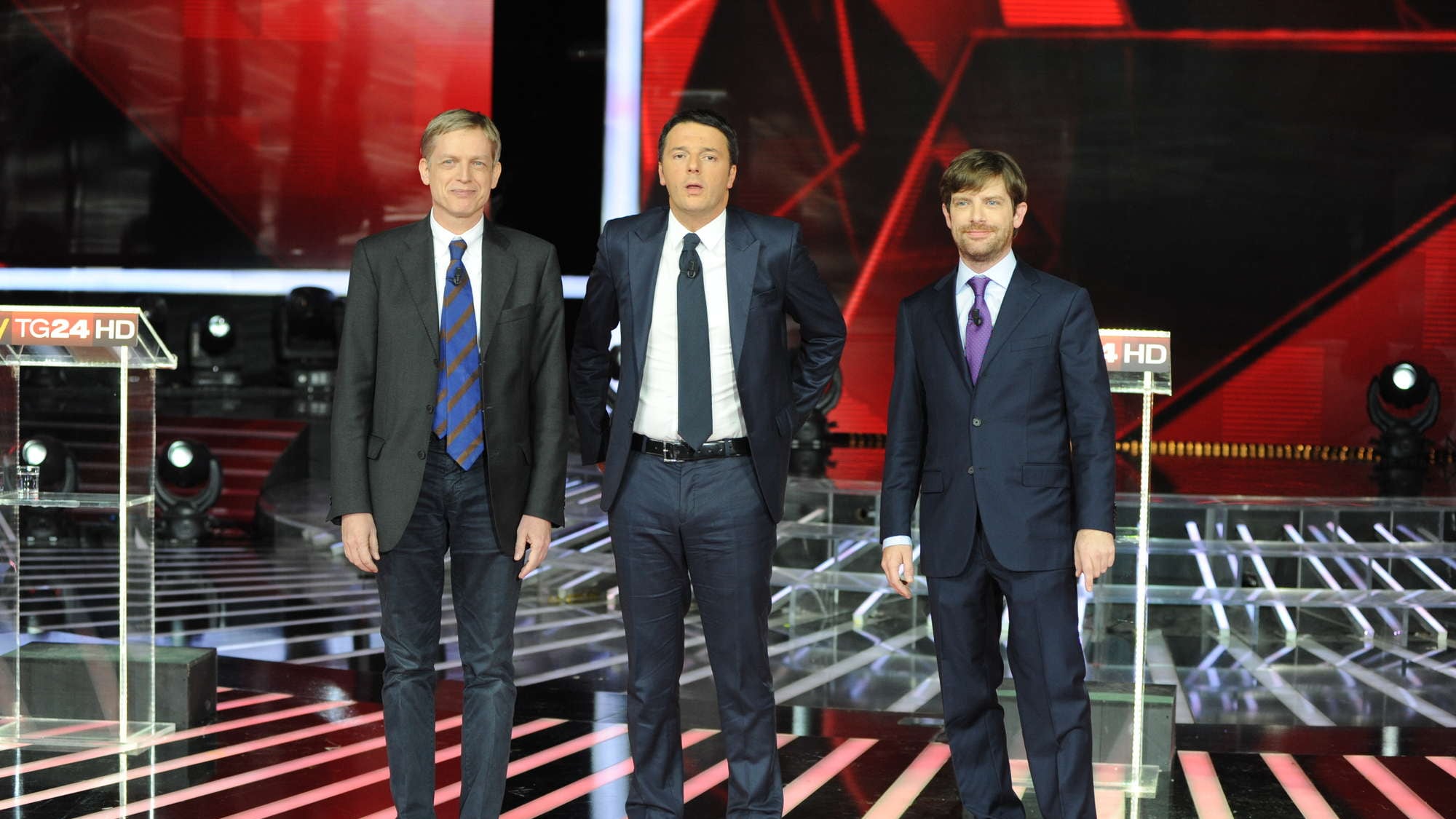 La vigilia delle primarie Pd. Cuperlo tuona contro Renzi. Civati attacca D'Alema