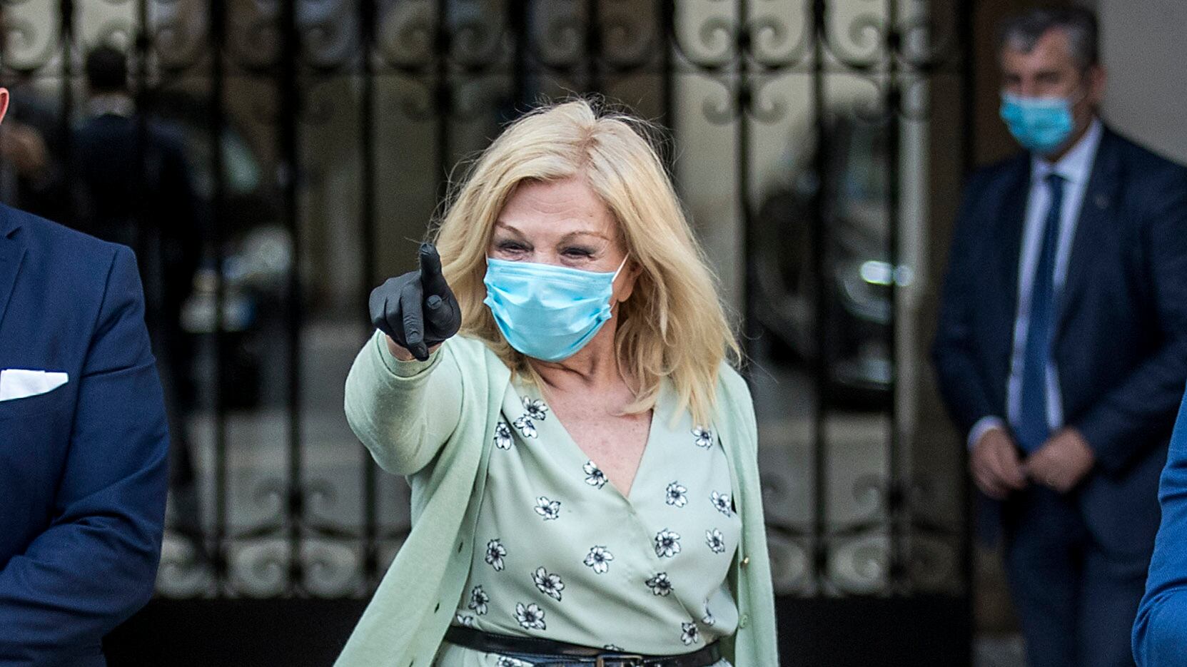 Sandra Milo minacciata dopo la battuta sul vaccino: "La soddisfazione di schiattare non ve la darò"