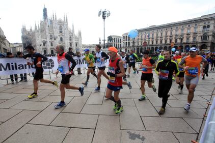 Milano, una «domenica a spasso» 2
