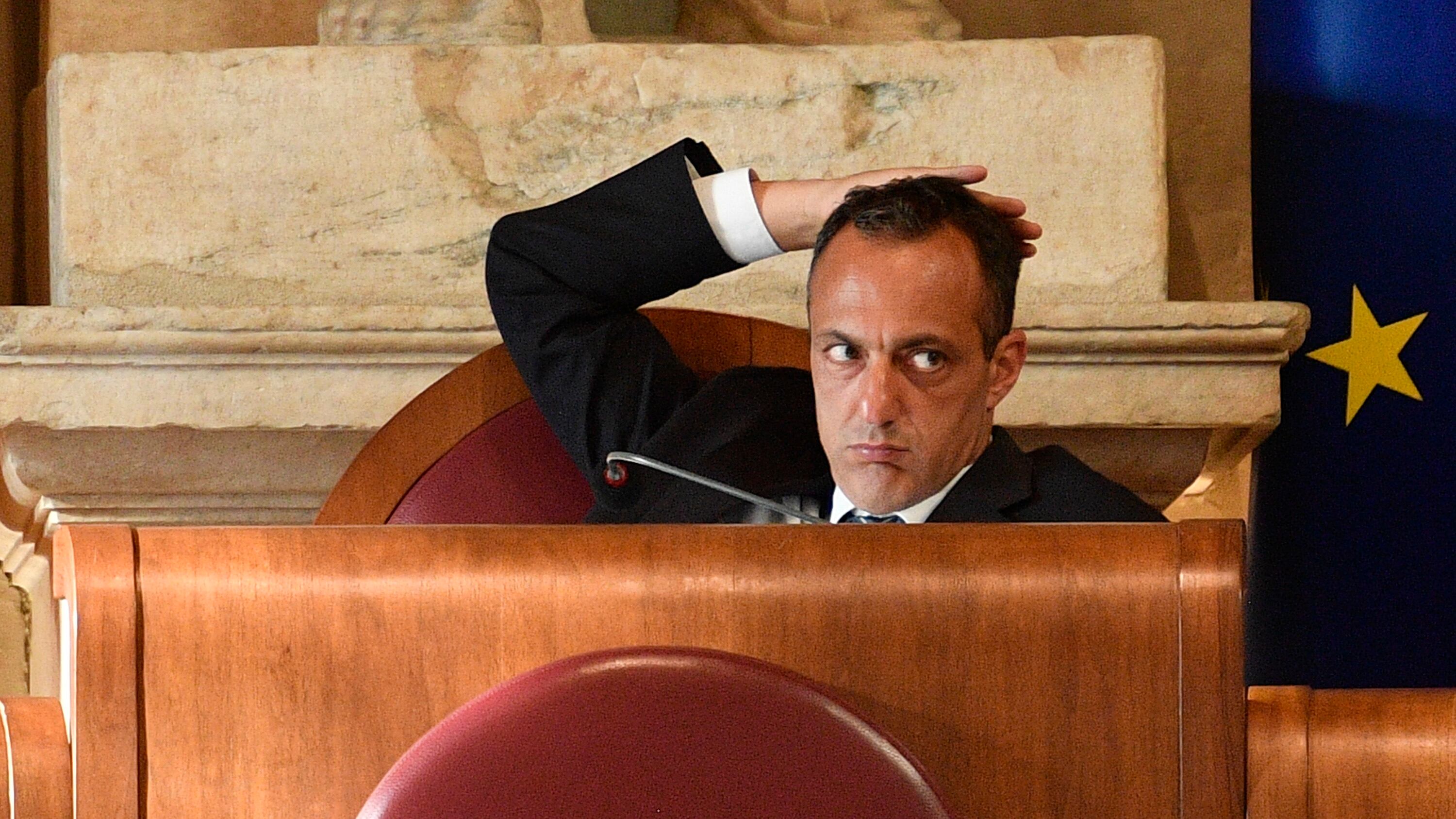 Il grillino De Vito arrestato per corruzione: presunte tangenti sullo stadio della Roma