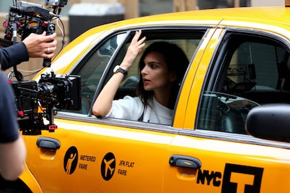 Emily Ratajkowski, selfie hot in biancheria intima 31