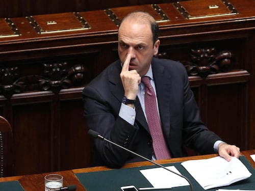 Alfano: "Non prevalgano gli estremismi o sarò diversamente berlusconiano"