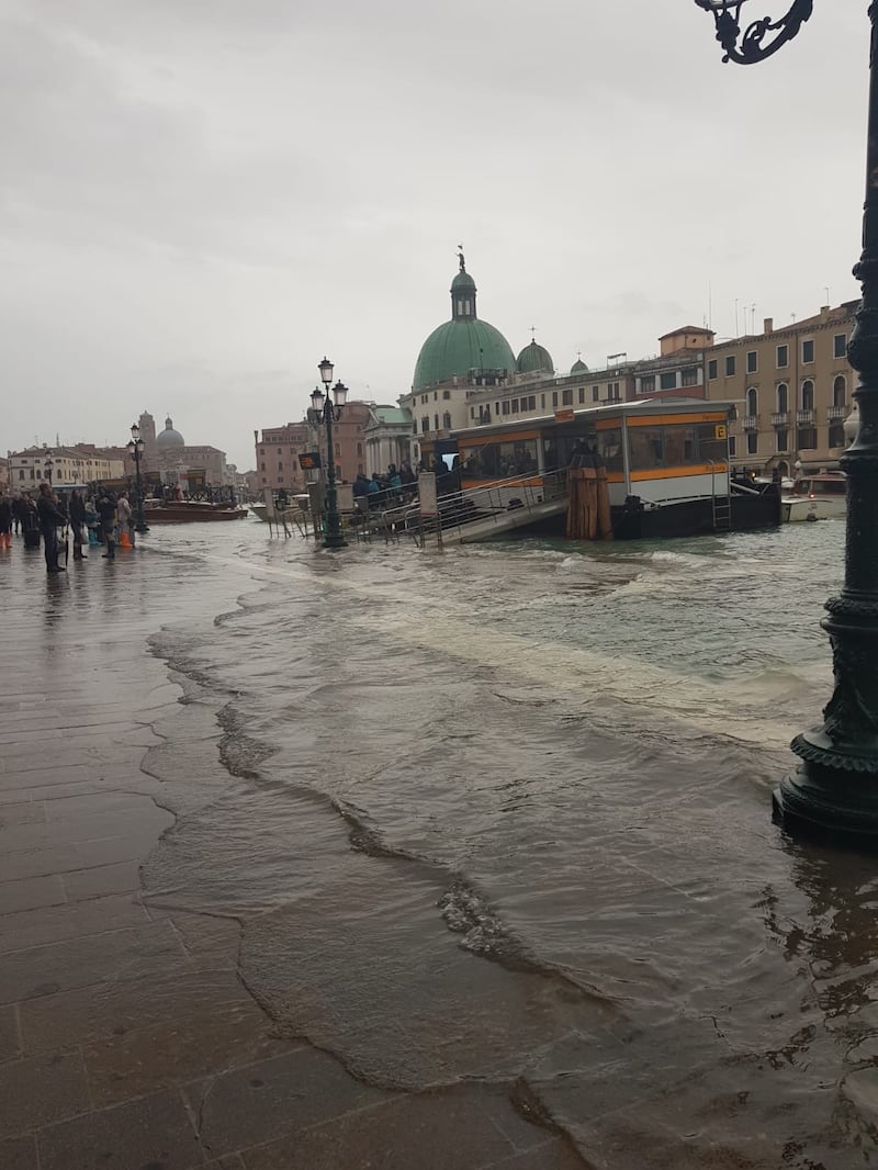 Maltempo in Veneto. Ponte della Priula: crolla il ponte 4