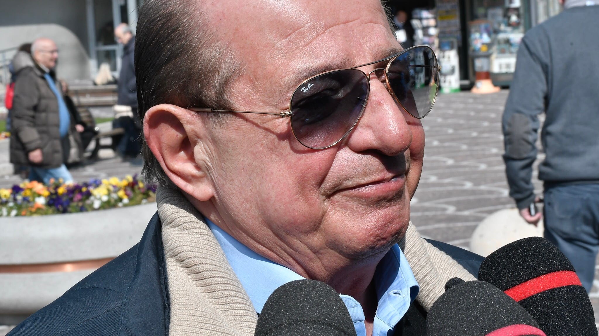 Migranti, Magalli frena Baglioni: "La conferenza stampa di Sanremo non era luogo giusto"
