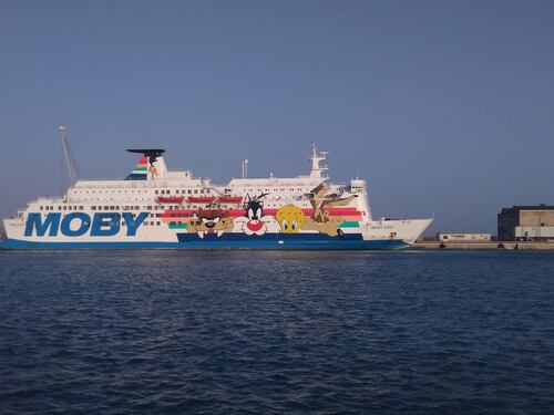 Navi quarantena a peso d'oro. Per ogni migrante 4800 euro al mese