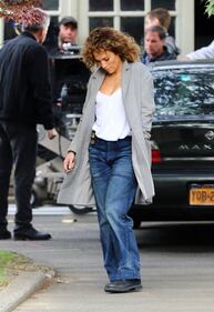 Jennifer Lopez hot in rosa carne 31