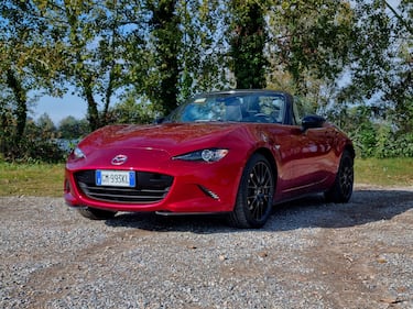 Mazda MX-5 2023: guarda la la gallery della sportiva più accessibile in commercio 2