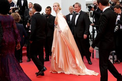 Elle Fanning, al Festival come una principessa 10
