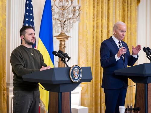 I cinque messaggi mandati al Cremlino (e quello che divide Washington e Kiev)