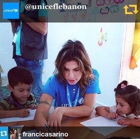 Il sorriso di Elisabetta Canalis in Libano con Unicef 2