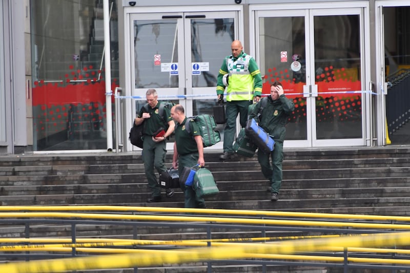 Manchester, accoltellamento al centro commerciale 3