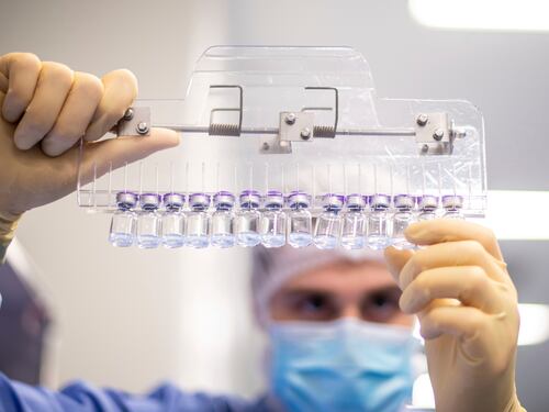 L'impegno di Draghi: 45 milioni di vaccini ai Paesi poveri nel 2021