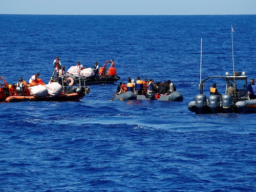 Ora le Ong tornano alla carica: una nuova nave attiva in Libia