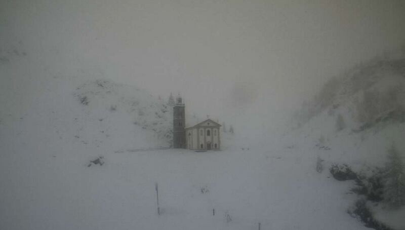 È arrivata la prima neve al Nord 3