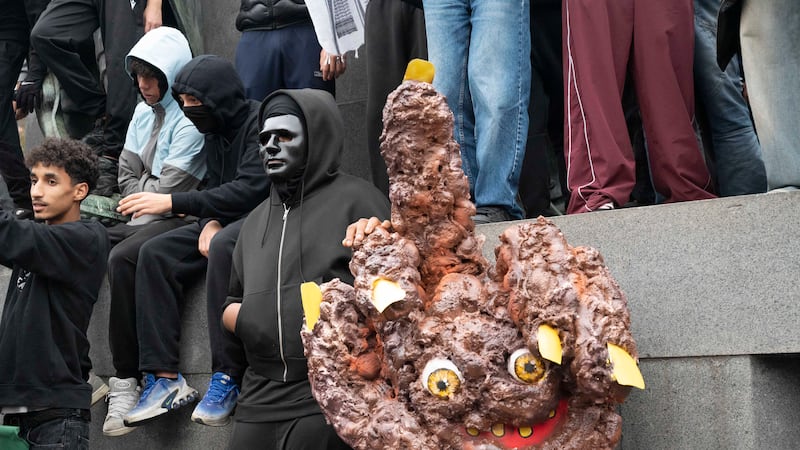 Gli infiltrati dietro i cappucci: black bloc dall’estero e no Tav