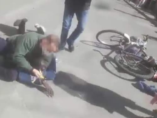 "Razzismo". Il Senegal protesta per l'arresto di un ambulante