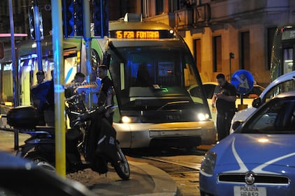 Agguato sul tram 15 a Milano 6