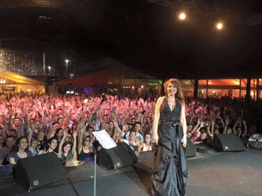 Cristina D'Avena, un'estate di concerti per l'Italia 17