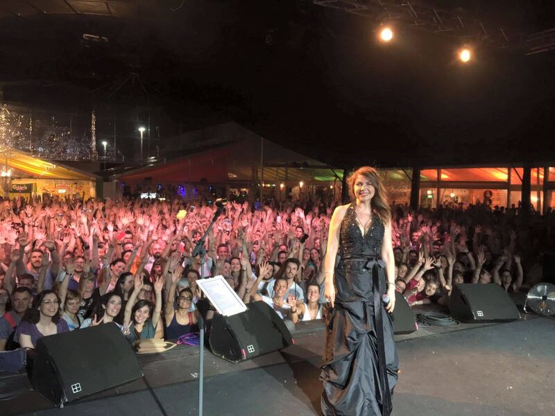 Cristina D'Avena, un'estate di concerti per l'Italia 17