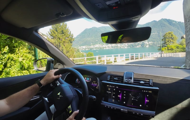 DS 7 E-Tense 4x4, da Milano a Cernobbio: guarda la gallery 8
