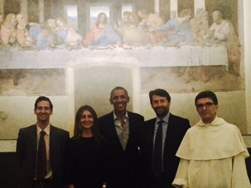 Obama visita il Cenacolo, poi la foto ricordo: "Non davanti al Giuda"