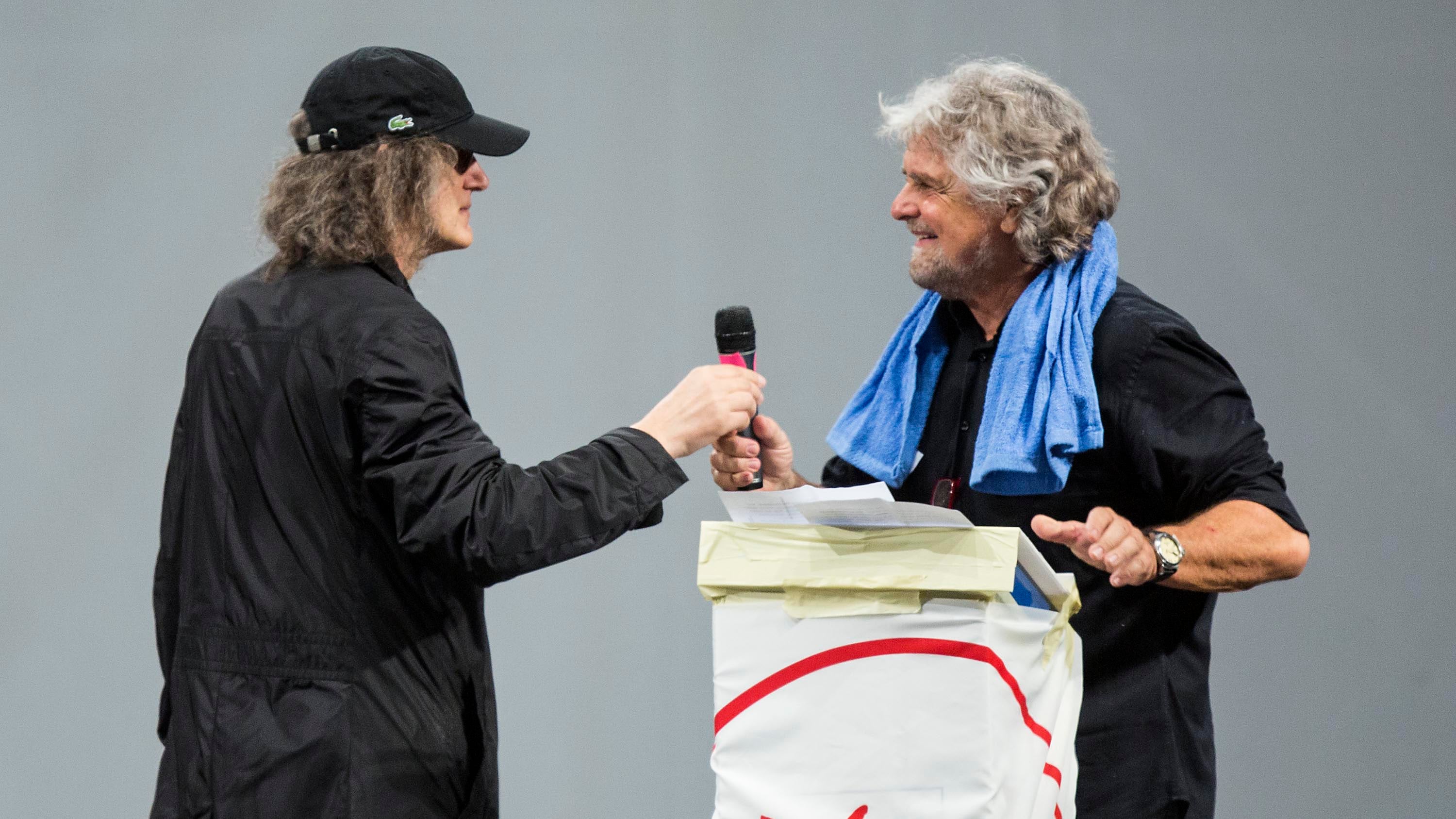 Copia il blog di Beppe Grillo, parlamentare espulso dal M5S