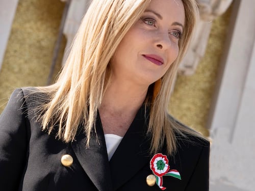 La "prima" di Meloni e l'appello all'unità. "I problemi si risolvono solo tutti insieme"