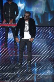 Sanremo 2016: gli abiti della prima serata 7