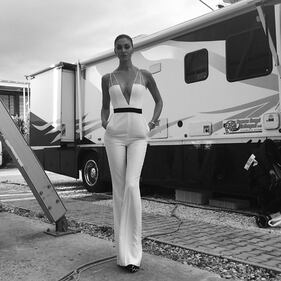 Belen Rodriguez riapre il book di foto giovanili 16