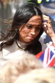Meghan Markle con la regina nel Chershire 7