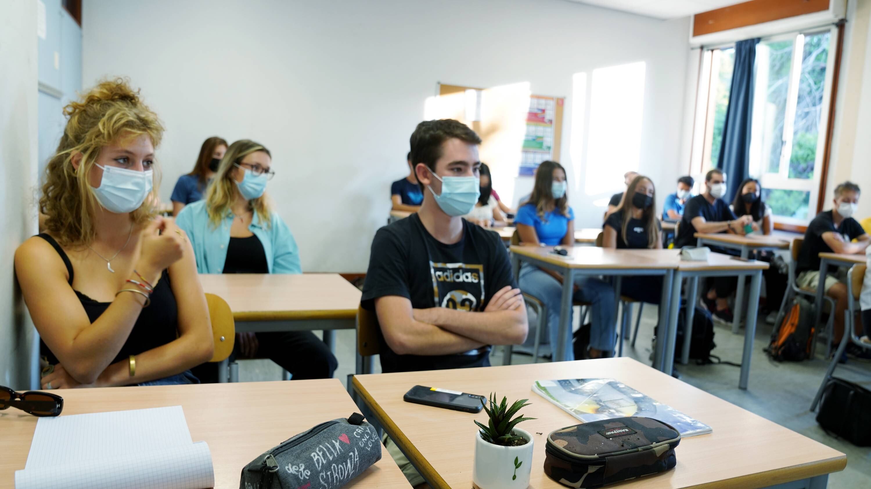Scuole, rientro senza tamponi. Sospeso anche il doposcuola