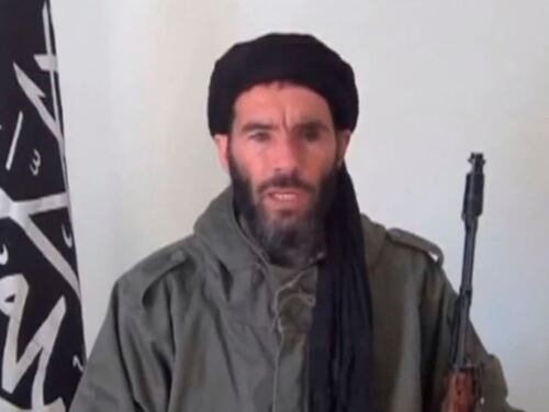 Niger, riappare l'emiro Belmoctar: attentato a un cantiere francese