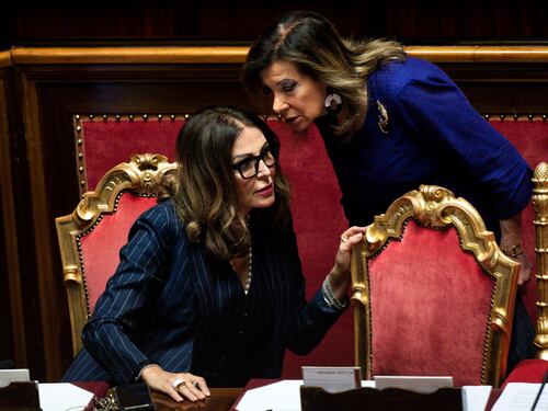 Mozione respinta e opposioni in frantumo: il voto su Santanchè rafforza il governo