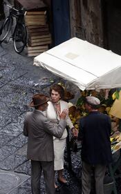 La Loren torna tra le vie di Napoli 6