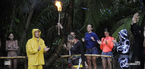 Mercedesz Henger all'Isola dei Famosi: le foto più belle 12
