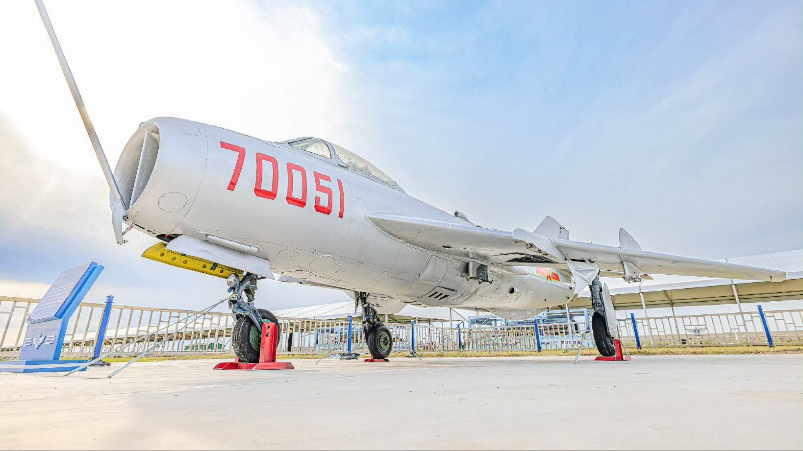 "Ha trasformato un jet in drone": come funziona e cosa può fare il J-6 fighter cinese