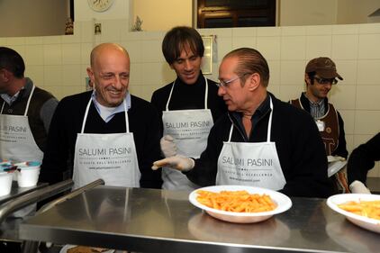 Vip e calciatori alla mensa dei poveri 1