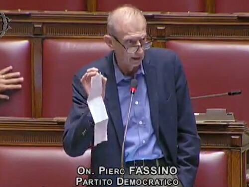 "Sono stato ingenuo". Cedolino show, ora Fassino ci ripensa
