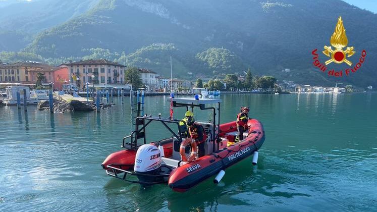 Un robot per trovare Chiara inghiottita dal lago: il fondale scansionato col sonar